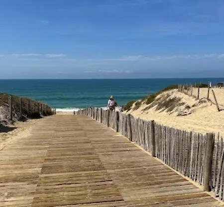 Casa vacanze Climatisée &cabane Proche St Brice