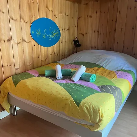 Climatisée &cabane Proche St Brice Casa vacanze Ares